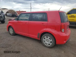 2013 Scion xB z VIN JTLZE4FE8DJ041807, wystawiony jako Copart lot #52931365 z przebiegiem 100 951 mil mil oraz Szkoda całkowita • Salvage title. Historia ofert i sprzedaży dostępna na DreamBid. Obrazek 2.
