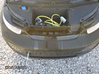 2021 BMW i3 with VIN WBY8P2C03M7K07077, listed as a Copart auction lot 63186024 with 6,381 mi miles and Salvage Title. Bid and sale history available at carsss.com. Image 11.