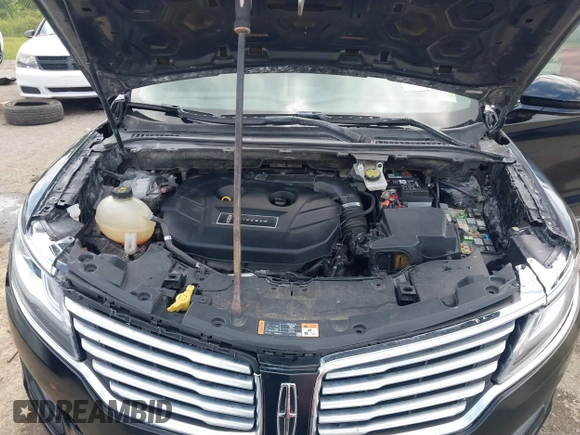 2017 Lincoln MKC Reserve with VIN 5LMCJ3C95HUL54101, listed as a IAAI auction lot 42272528 with 32,815 mi miles and . Bid and sale history available at DreamBid. Image 10.
