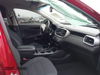 2016 Kia Sorento LX with VIN 5XYPG4A33GG100267, listed as a IAAI auction lot 42098220 with 42,661 mi miles. Bid and sale history available at carsss.com. Image 5.