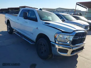 2021 Ram 2500 Big Horn with VIN 3C6UR5JL6MG542354, listed as a IAAI auction lot 40925874 with 101,560 mi miles. Bid and sale history available at carsss.com. Image 1.