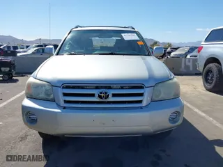 2004 Toyota Highlander with VIN JTEEP21A140009053, listed as a IAAI auction lot 41743965 with 204,882 mi miles. Bid and sale history available at carsss.com. Image 12.