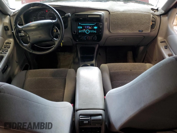 2001 Ford Explorer XLT с VIN 1FMZU63E41ZA66856, выставлен на аукционе Copart как лот 81405534 с пробегом 123 991 миль миль и На запчасти • Non repairable. История ставок и продаж доступна на DreamBid. Изображение 8.