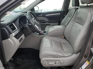 2017 Toyota Highlander XLE with VIN 5TDJZRFH0HS442622, listed as a Copart auction lot 89282295 with 253,671 mi miles and Salvage Title. Bid and sale history available at carsss.com. Image 7.