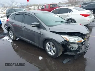 2014 Ford Focus SE with VIN 1FADP3K26EL178617, listed as a IAAI auction lot 41494087 with 72,198 mi miles. Bid and sale history available at carsss.com. Image 1.