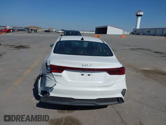 2024 Kia Forte LX with VIN 3KPF24AD5RE750446, listed as a IAAI auction lot 42024978 with 20,263 mi miles. Bid and sale history available at carsss.com. Image 18.