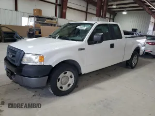 2005 Ford F-150 STX with VIN 1FTRX12W85FB60206, listed as a Copart auction lot 44355625 with 102,737 mi miles and Salvage Title. Bid and sale history available at carsss.com. Image 1.