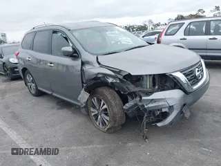 2017 Nissan Pathfinder S with VIN 5N1DR2MN0HC658402, listed as a IAAI auction lot 41857093 with 142,070 mi miles. Bid and sale history available at carsss.com. Image 1.