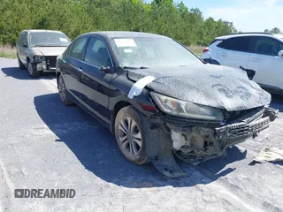 2015 Honda Accord LX with VIN 1HGCR2F32FA013367, listed as a IAAI auction lot 40872176 with 170,000 mi miles and . Bid and sale history available at carsss.com. Image 1.