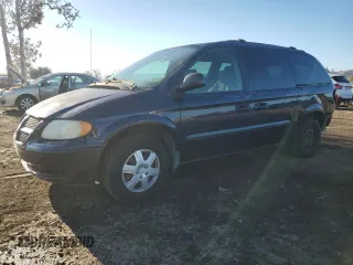 2003 Dodge Caravan Sport with VIN 2D4GP44R83R300621, listed as a Copart auction lot 82838414 with 215,871 mi miles and Salvage Title. Bid and sale history available at carsss.com. Image 1.