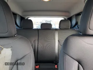 2021 Jeep Renegade Latitude with VIN ZACNJDBB6MPM76100, listed as a Copart auction lot 80125404 with 19,264 mi miles and Salvage title. Bid and sale history available at DreamBid. Image 10.