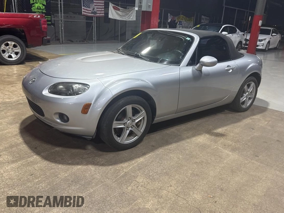 2006 Mazda MX-5 Miata Touring with VIN JM1NC25F460120639, listed as a Copart auction lot 56597925 with 88,608 mi miles and Clean title. Bid and sale history available at DreamBid. Image 2.