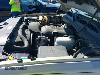 2004 Chevrolet Silverado 2500HD LS с VIN 1GCHK23U24F156776, выставлен на аукционе IAAI как лот 43290541 с пробегом 156 392 миль миль и . История ставок и продаж доступна на DreamBid. Изображение 19.