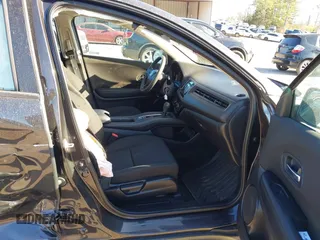 2018 Honda HR-V LX with VIN 3CZRU6H37JG726863, listed as a IAAI auction lot 41843904 with 152,551 mi miles. Bid and sale history available at carsss.com. Image 5.