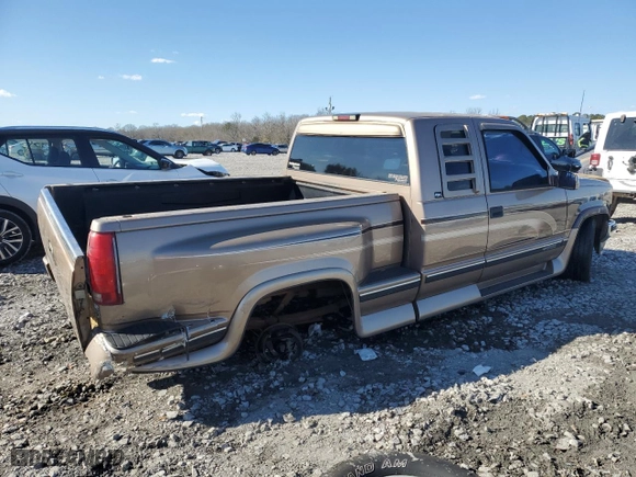 1997 Chevrolet C/K 1500 with VIN 2GBEC19R9V1102904, listed as a Copart auction lot 41882705 with 171,869 mi miles and Salvage Title. Bid and sale history available at carsss.com. Image 3.