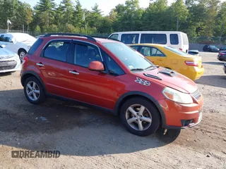 2007 Suzuki SX4 with VIN JS2YB413375101517, listed as a IAAI auction lot 40341122 with 118,461 mi miles. Bid and sale history available at carsss.com. Image 1.