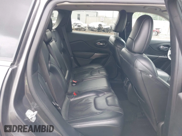 2020 Jeep Cherokee Limited z VIN 1C4PJLDB8LD653312, wystawiony jako IAAI lot #42516821 z przebiegiem 146 870 mil mil oraz . Historia ofert i sprzedaży dostępna na DreamBid. Obrazek 8.