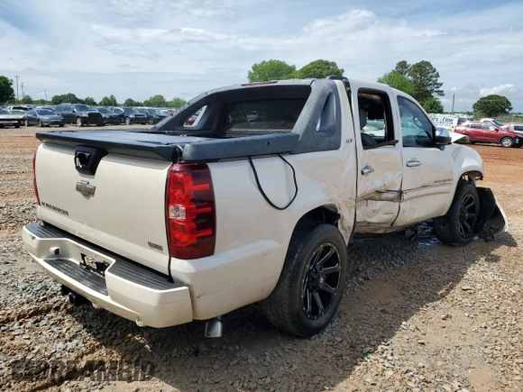 2008 Chevrolet Avalanche LTZ with VIN 3GNFK12328G213760, listed as a Copart auction lot 53659755 with Not Provided miles and Salvage Title. Bid and sale history available at DreamBid. Image 3.