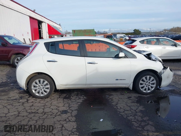 2015 Nissan LEAF SV with VIN 1N4AZ0CPXFC302167, listed as a IAAI auction lot 41636233 with 89,516 mi miles. Bid and sale history available at carsss.com. Image 13.