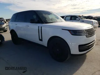 2024 Land Rover Range Rover SE with VIN SALKP9E9XRA252466, listed as a Copart auction lot 48312965 with 7,389 mi miles and Salvage Title. Bid and sale history available at carsss.com. Image 4.