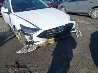2023 Hyundai Sonata SEL z VIN KMHL64JA4PA282007, wystawiony jako IAAI lot #41585410 z przebiegiem 19 587 mil mil oraz . Historia ofert i sprzedaży dostępna na DreamBid. Obrazek 6.