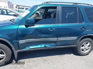 1998 Honda CR-V EX with VIN JHLRD1861WC052743, listed as a IAAI auction lot 42094346 with 232,958 mi miles. Bid and sale history available at carsss.com. Image 6.
