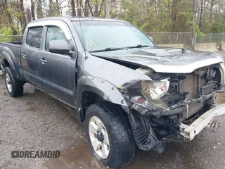 2010 Toyota Tacoma with VIN 5TEMU4FN0AZ712915, listed as a IAAI auction lot 41956306 with 204,986 mi miles and . Bid and sale history available at DreamBid. Image 1.