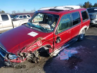 2000 Ford Explorer Eddie Bauer with VIN 1FMZU74E2YZA71908, listed as a IAAI auction lot 41262892 with 205,320 mi miles and . Bid and sale history available at DreamBid. Image 6.