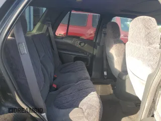 1998 GMC Jimmy SLE with VIN 1GKDT13W6W2543854, listed as a Copart auction lot 76004664 with 157,457 mi miles and Salvage Title. Bid and sale history available at carsss.com. Image 10.