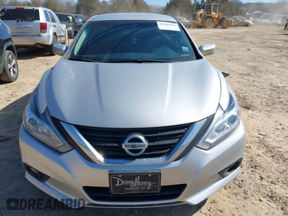 2017 Nissan Altima SV with VIN 1N4AL3AP4HC222307, listed as a IAAI auction lot 41589442 with 117,122 mi miles and . Bid and sale history available at carsss.com. Image 12.