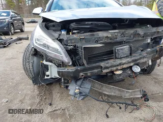 2016 Hyundai Sonata Limited with VIN KMHE34L19GA009305, listed as a IAAI auction lot 42039182 with 145,512 mi miles and . Bid and sale history available at DreamBid. Image 18.