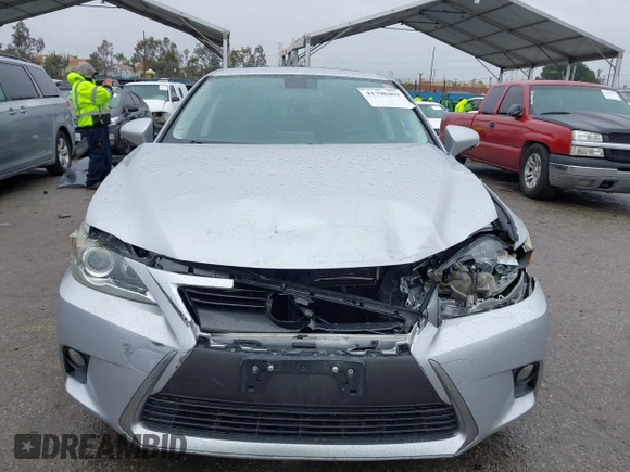 2014 Lexus CT 200h Hybrid with VIN JTHKD5BH0E2173721, listed as a IAAI auction lot 41798469 with 124,337 mi miles. Bid and sale history available at carsss.com. Image 12.