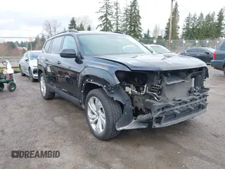 2022 Volkswagen Atlas SE z VIN 1V2WP2CA2NC560130, wystawiony jako IAAI lot #41765003 z przebiegiem 52 133 mil mil oraz . Historia ofert i sprzedaży dostępna na DreamBid. Obrazek 1.