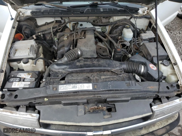 2000 Chevrolet S-10 LS with VIN 1GCCS1448YK160492, listed as a Copart auction lot 84990194 with 216,303 mi miles and Salvage Title. Bid and sale history available at carsss.com. Image 11.