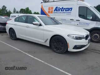 2018 BMW 5 Series 530i xDrive с VIN WBAJA7C5XJG907944, выставлен на аукционе IAAI как лот 42290336 с пробегом 111 512 миль миль и . История ставок и продаж доступна на DreamBid. Изображение 1.