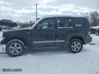 2009 Jeep Liberty Limited with VIN 1J8GN58K29W540097, listed as a IAAI auction lot 41593396 with 136,262 mi miles. Bid and sale history available at carsss.com. Image 14.