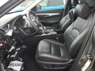 2019 Infiniti QX50 LUXE with VIN 3PCAJ5M37KF127626, listed as a Copart auction lot 49685623 with 32,005 mi miles. Bid and sale history available at carsss.com. Image 7.