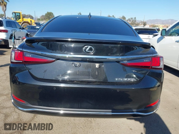 2024 Lexus ES with VIN 58ADA1C14RU037460, listed as a IAAI auction lot 41287841 with 46,939 mi miles. Bid and sale history available at carsss.com. Image 16.