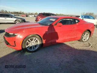 2020 Chevrolet Camaro 1LS z VIN 1G1FA1RX8L0134104, wystawiony jako Copart lot #42435845 z przebiegiem 50 701 mil mil oraz Szkoda całkowita • Salvage title. Historia ofert i sprzedaży dostępna na DreamBid. Obrazek 1.