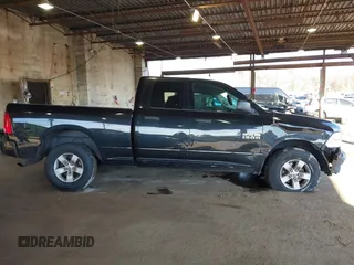 2018 Ram 1500 Express with VIN 1C6RR7FGXJS302502, listed as a IAAI auction lot 40942179 with 91,557 mi miles. Bid and sale history available at carsss.com. Image 14.