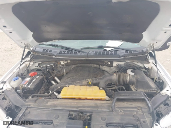 2015 Ford F-150 XLT w/HD Payload Pkg with VIN 1FTFW1EG5FKD45591, listed as a IAAI auction lot 41358244 with 134,081 mi miles. Bid and sale history available at carsss.com. Image 10.