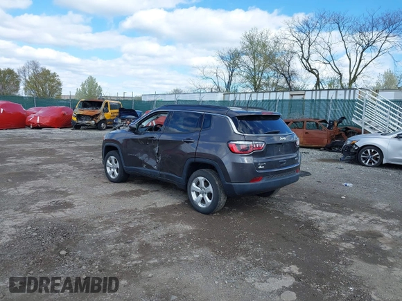 2019 Jeep Compass Latitude z VIN 3C4NJDBB3KT849487, wystawiony jako IAAI lot #41996602 z przebiegiem 45 138 mil mil oraz . Historia ofert i sprzedaży dostępna na DreamBid. Obrazek 3.