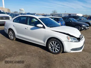 2012 Volkswagen Jetta SE с VIN 3VWDP7AJ9CM373680, выставлен на аукционе IAAI как лот 41757603 с пробегом 108 648 миль миль и . История ставок и продаж доступна на DreamBid. Изображение 1.