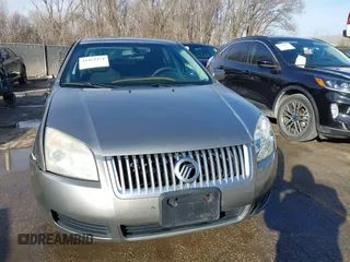 2009 Mercury Milan with VIN 3MEHM07Z49R630806, listed as a IAAI auction lot 41423374 with 111,437 mi miles. Bid and sale history available at carsss.com. Image 12.
