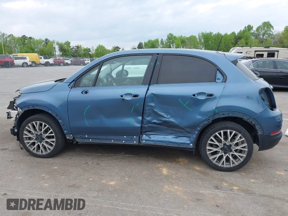 2017 FIAT 500X Lounge with VIN ZFBCFXDB1HP639672, listed as a IAAI auction lot 42033838 with 71,542 mi miles and . Bid and sale history available at DreamBid. Image 15.