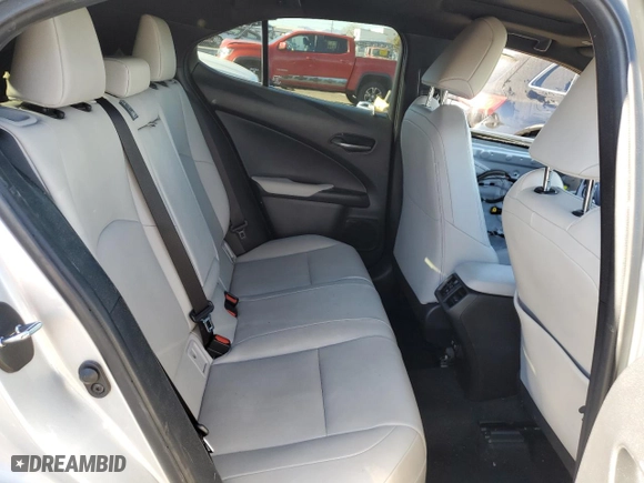 2020 Lexus UX with VIN JTHP3JBH3L2024136, listed as a Copart auction lot 83823044 with 73,440 mi miles and Salvage Title. Bid and sale history available at carsss.com. Image 10.
