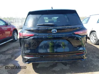 2021 Toyota Sienna XSE with VIN 5TDXRKEC3MS029904, listed as a IAAI auction lot 42084875 with 46,136 mi miles and . Bid and sale history available at DreamBid. Image 17.