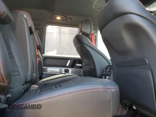 2021 Mercedes-Benz G 550 z VIN W1NYC6BJXMX382983, wystawiony jako Copart lot #61177185 z przebiegiem 22 835 mil mil oraz Szkoda całkowita • Salvage title. Historia ofert i sprzedaży dostępna na DreamBid. Obrazek 11.