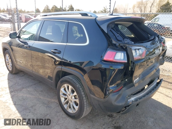 2019 Jeep Cherokee Latitude with VIN 1C4PJLCB9KD358980, listed as a IAAI auction lot 41749549 with 92,712 mi miles. Bid and sale history available at carsss.com. Image 3.