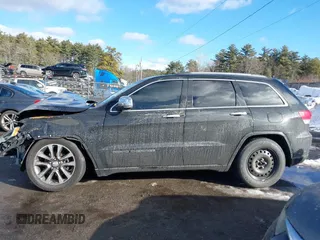 2017 Jeep Grand Cherokee Overland with VIN 1C4RJFCG8HC835645, listed as a IAAI auction lot 41442765 with 95,324 mi miles and . Bid and sale history available at DreamBid. Image 15.